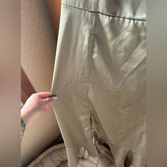 Show Me Your Mumu XXL Claire Midi Dress in Moss Green Luxe Satin - Picture 6 of 11